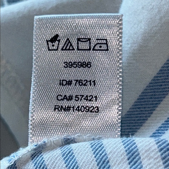 Lou Grey Top Womens  size S. - Picture 6 of 6